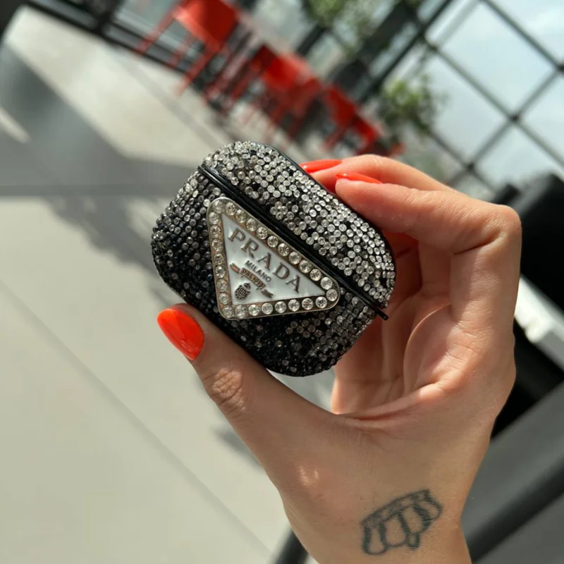 کاور ایرپاد پرادا دیاموند