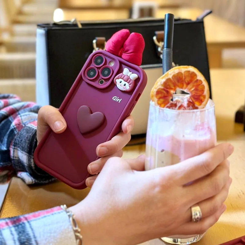 قاب دختر کیوت